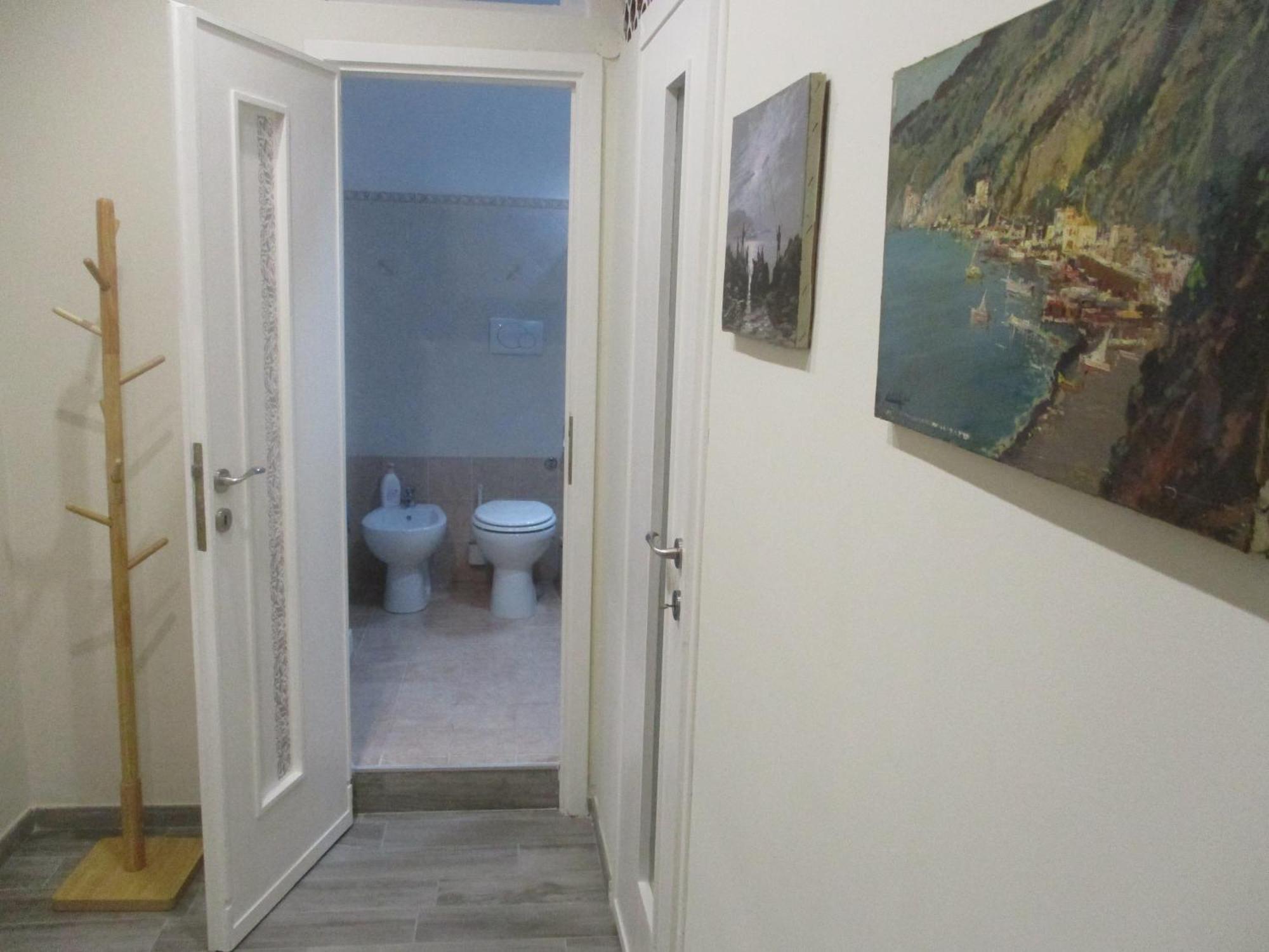 La Casa Del Nespolo Tranquillo Alloggio Vicino Alla Stazione San Remo Buitenkant foto